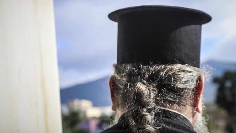 Read more about the article Sveštenik iz Kavale hvali koronavirus: “To je blagoslov – zaustavio je preljubu, prostituciju, gej paradu …”